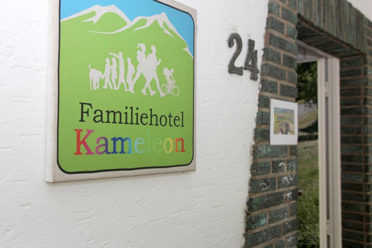Familie Hotel Kameleon Elleringhausen Bagian luar foto