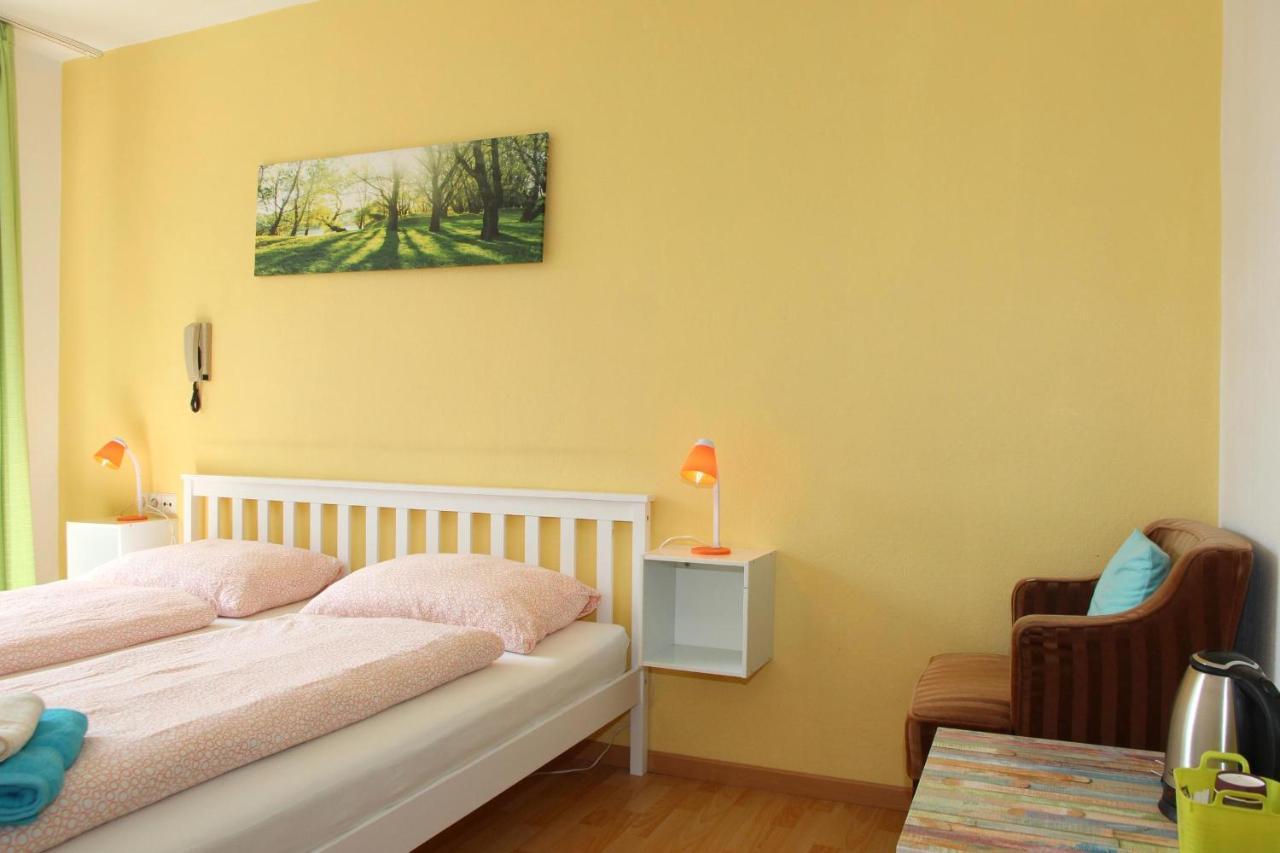 Familie Hotel Kameleon Elleringhausen Bagian luar foto