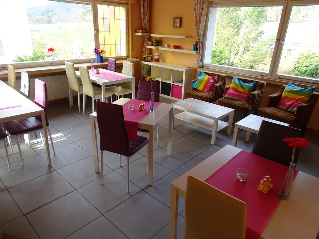 Familie Hotel Kameleon Elleringhausen Bagian luar foto