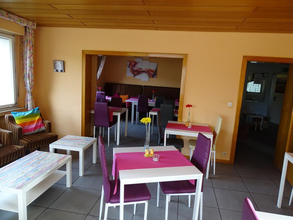 Familie Hotel Kameleon Elleringhausen Bagian luar foto