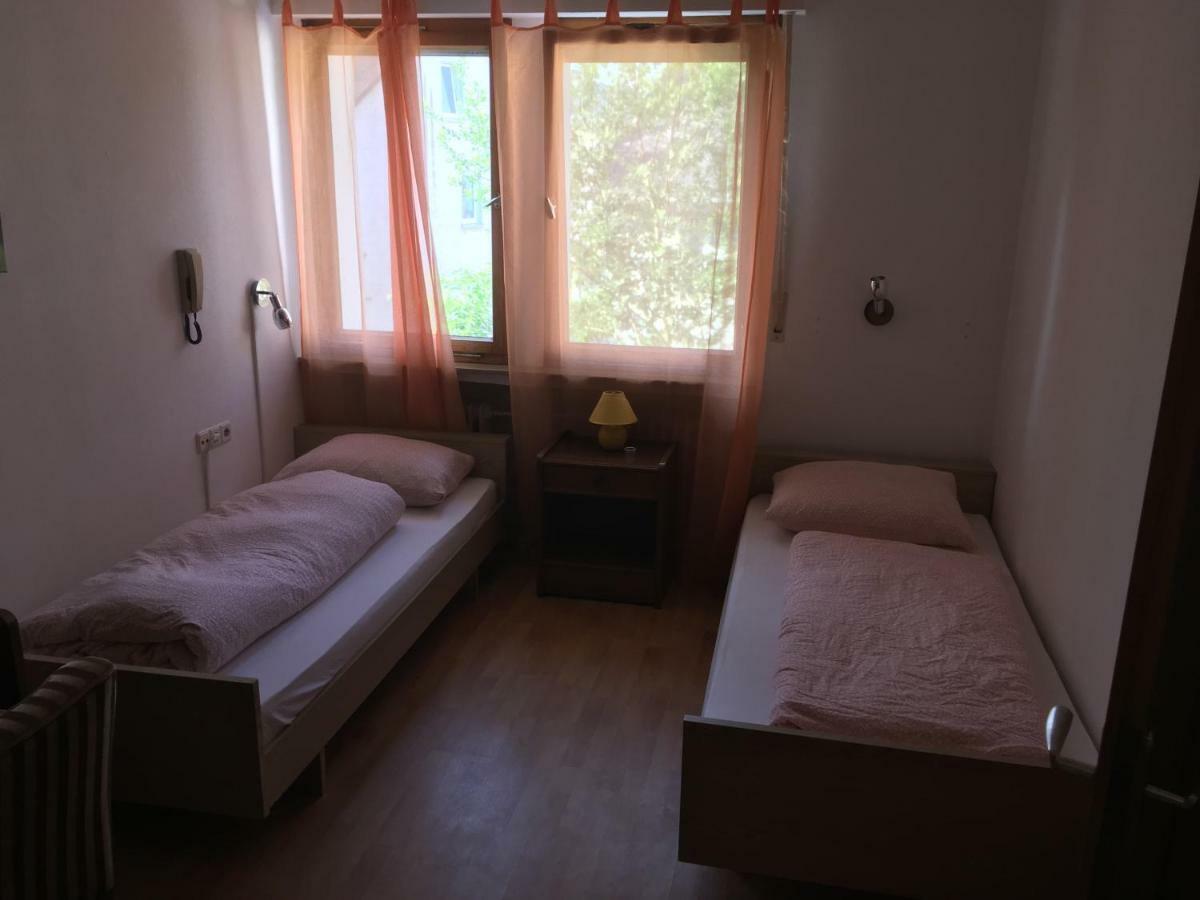 Familie Hotel Kameleon Elleringhausen Bagian luar foto